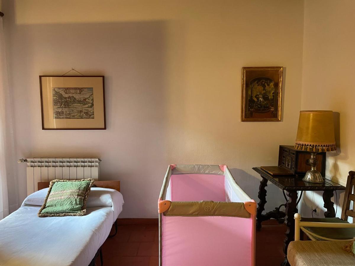 Hotel Santa Isabel La Real Granada Bagian luar foto