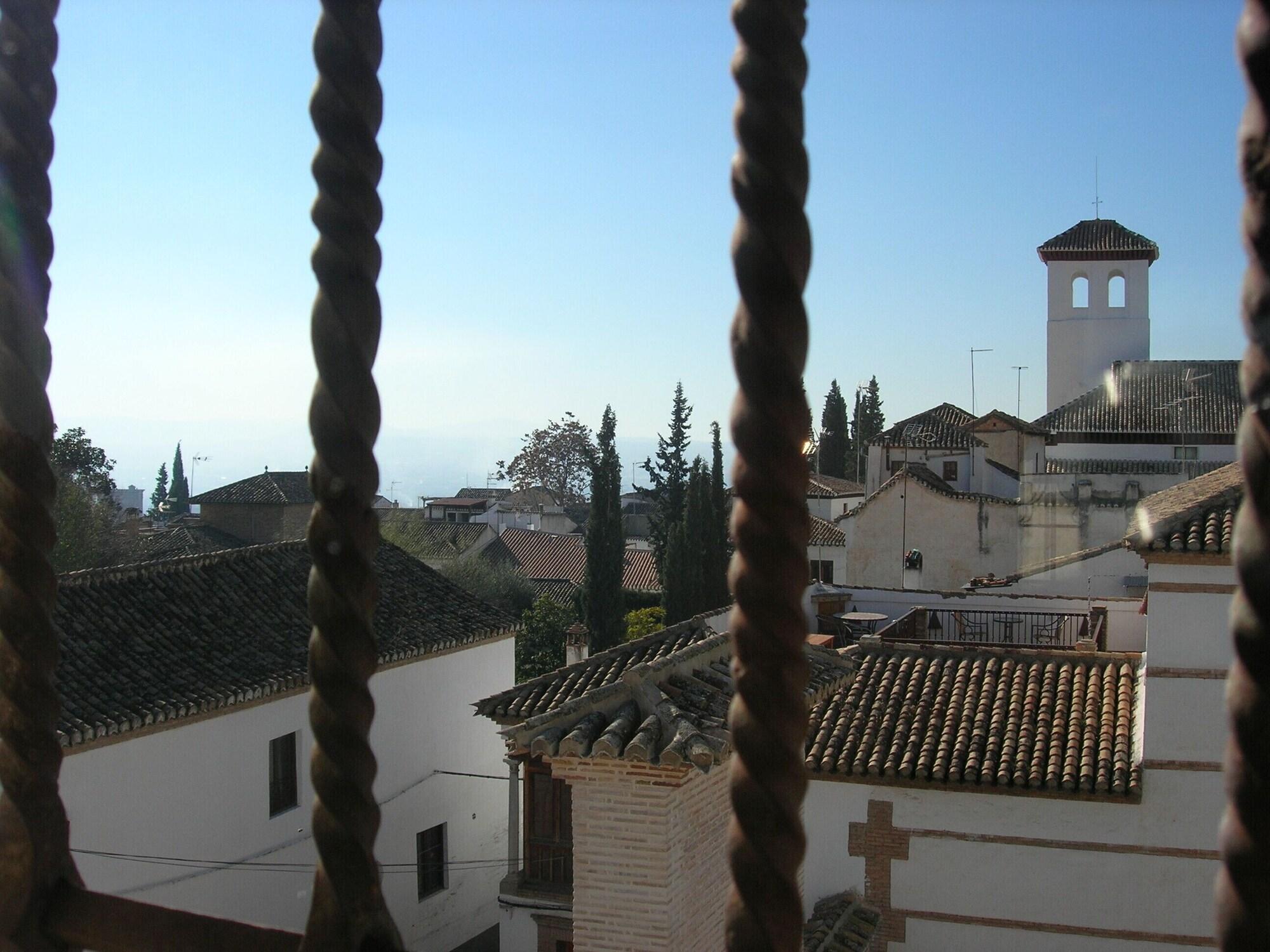 Hotel Santa Isabel La Real Granada Bagian luar foto