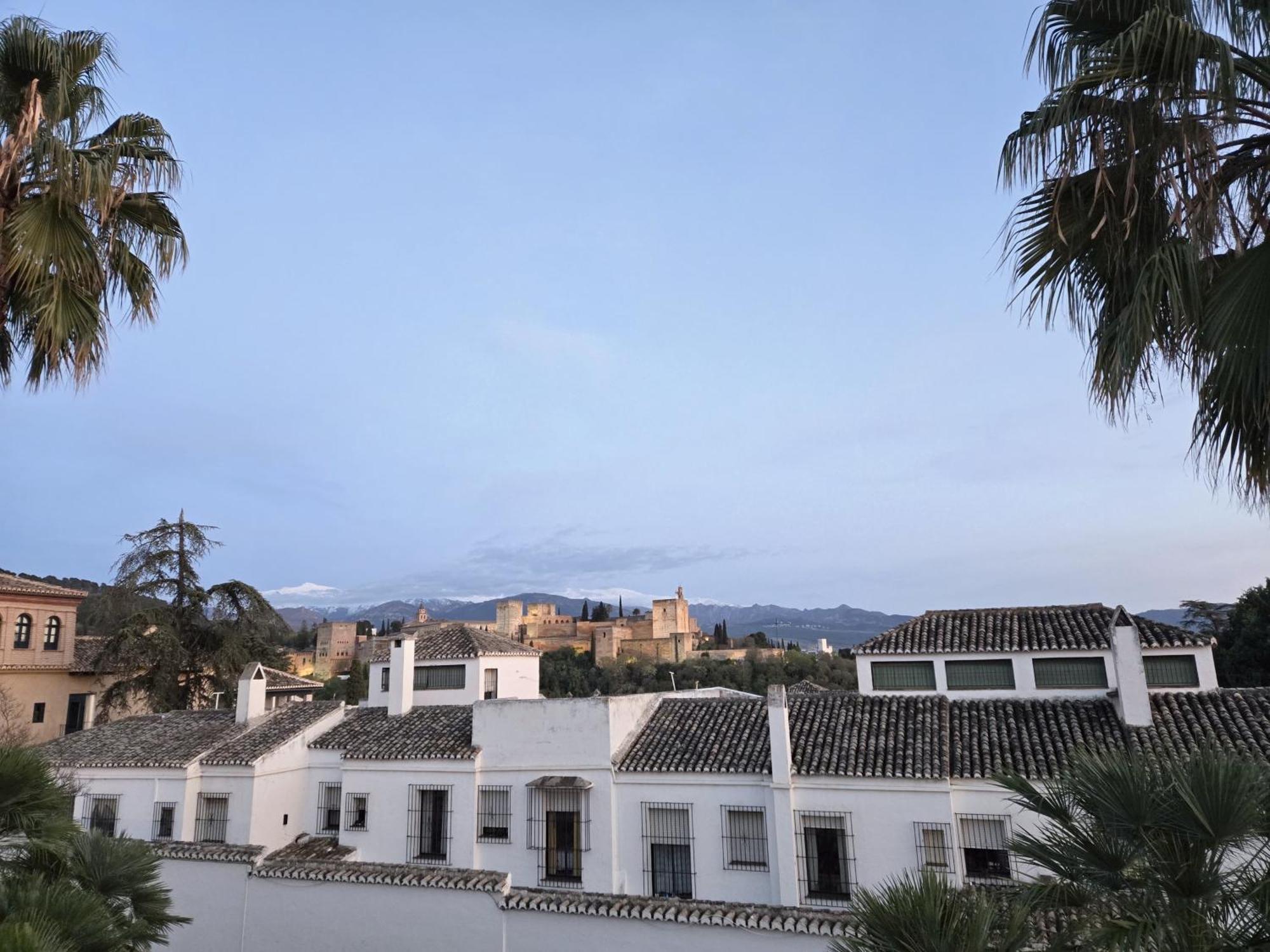 Hotel Santa Isabel La Real Granada Bagian luar foto